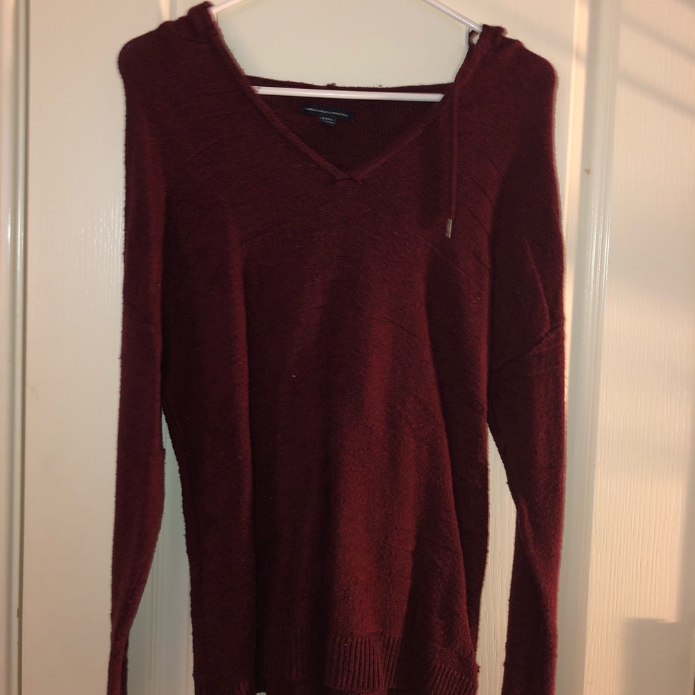 maroon knit long sleeve w hoodie